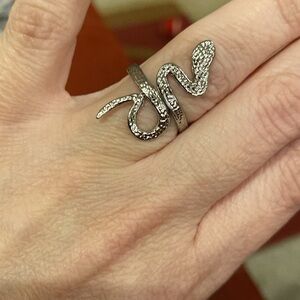 🆕NIP:Silver Snake Ring- Adjustable sizing: Stainless steel